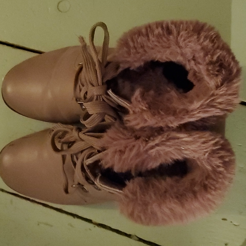 Shoes, - Picture 3 of 4